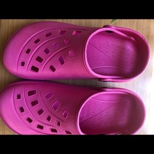 Clogs Pink S40/41 unbranded made in China